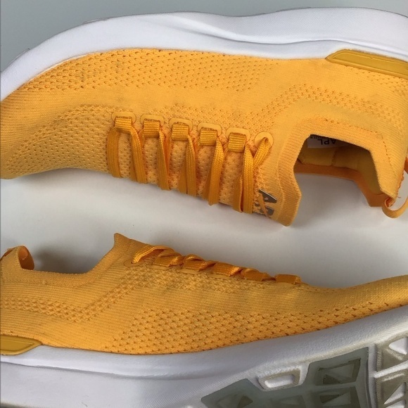 APL TechLoom Breeze in Mango Size 8. - Picture 9 of 11